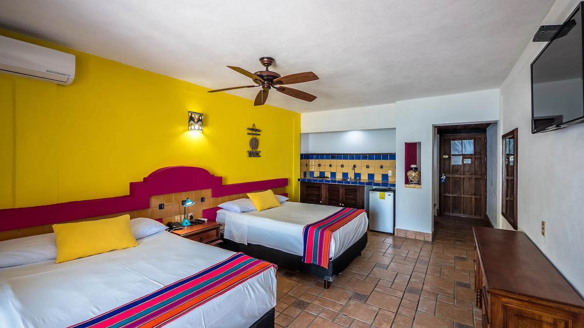Marboka Hotel & Suites Puerto Vallarta 3*,